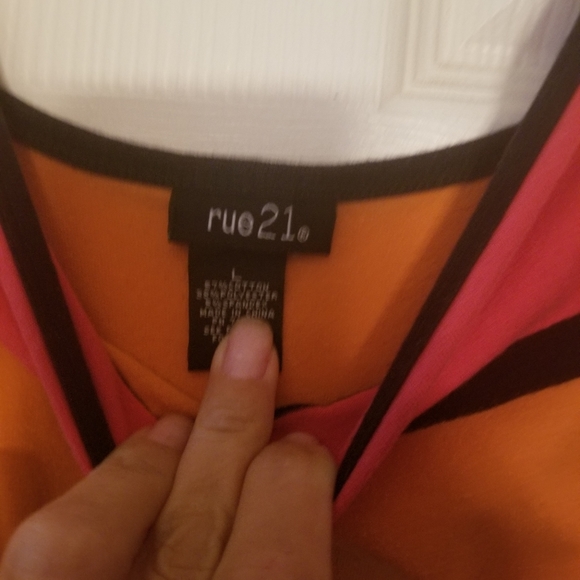 Dress - Picture 2 of 2